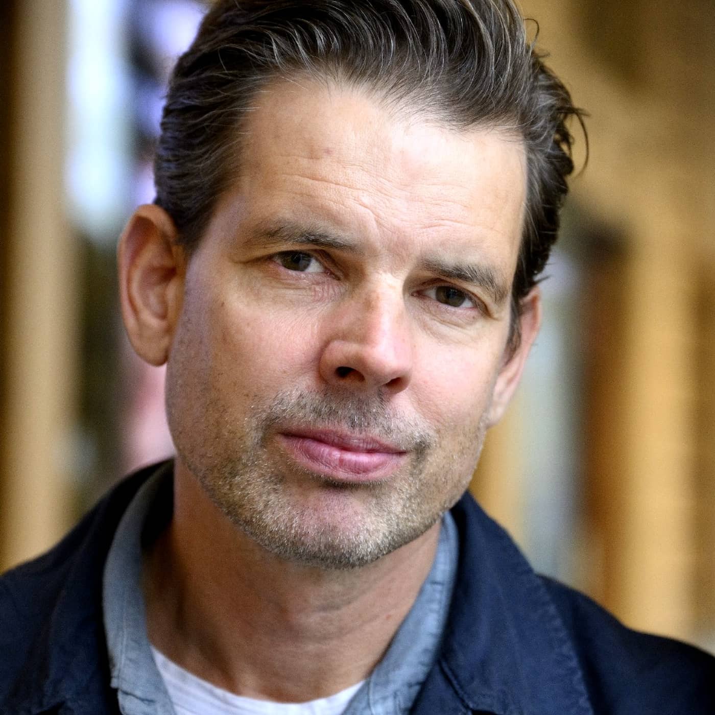 Alex Schulman: ”Jag är orolig, sömnlös och tvivlande ... äh, jag mår allmänt uselt”