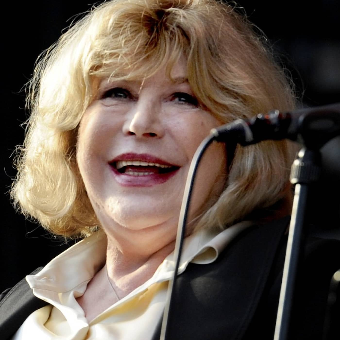 Marianne Faithfulls liv under lupp i ”Broken English”
