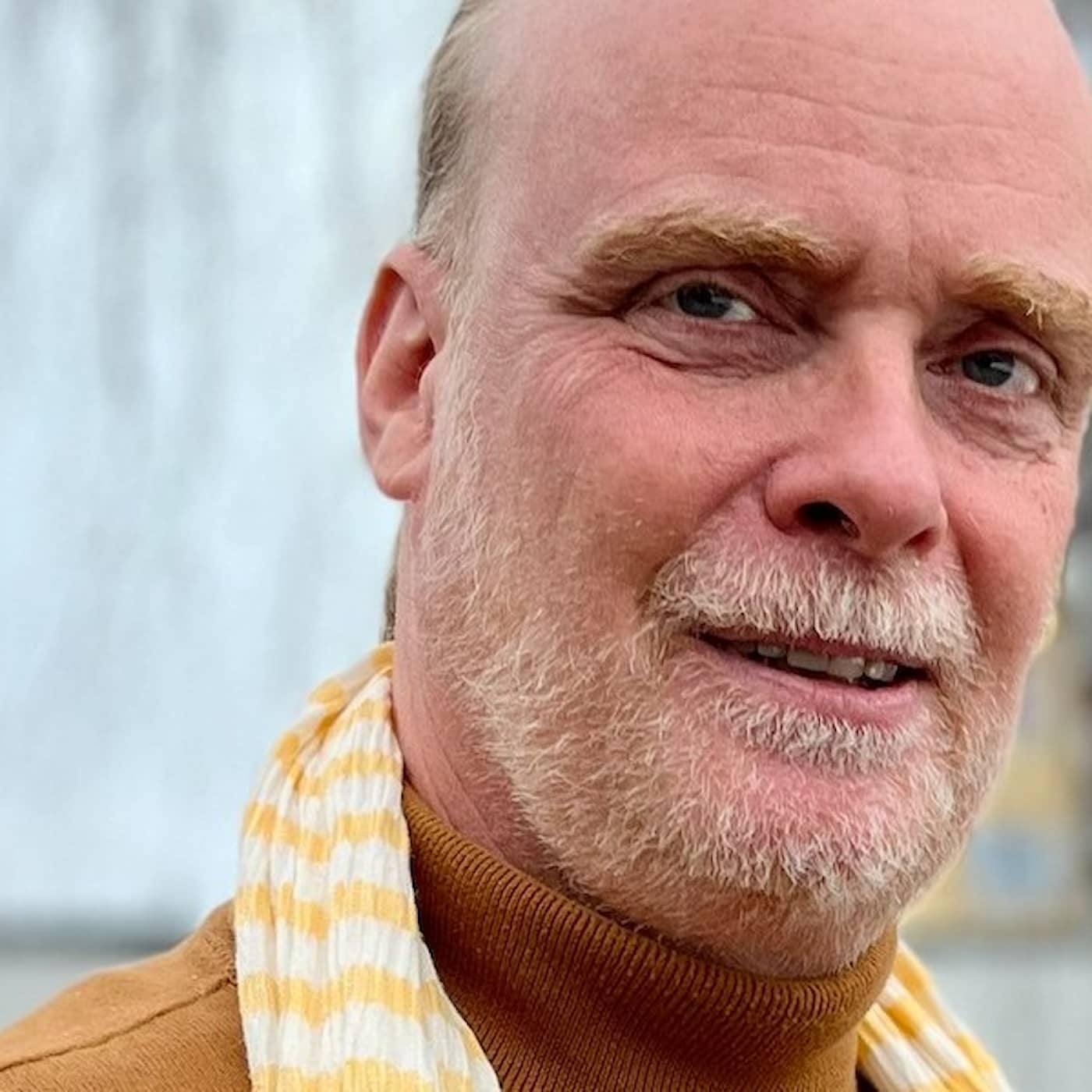 Henrik Brandão Jönsson om att längta bort – och hem