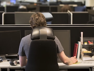 Storbolagen vill anställa igen – efter AI-uppsägningar