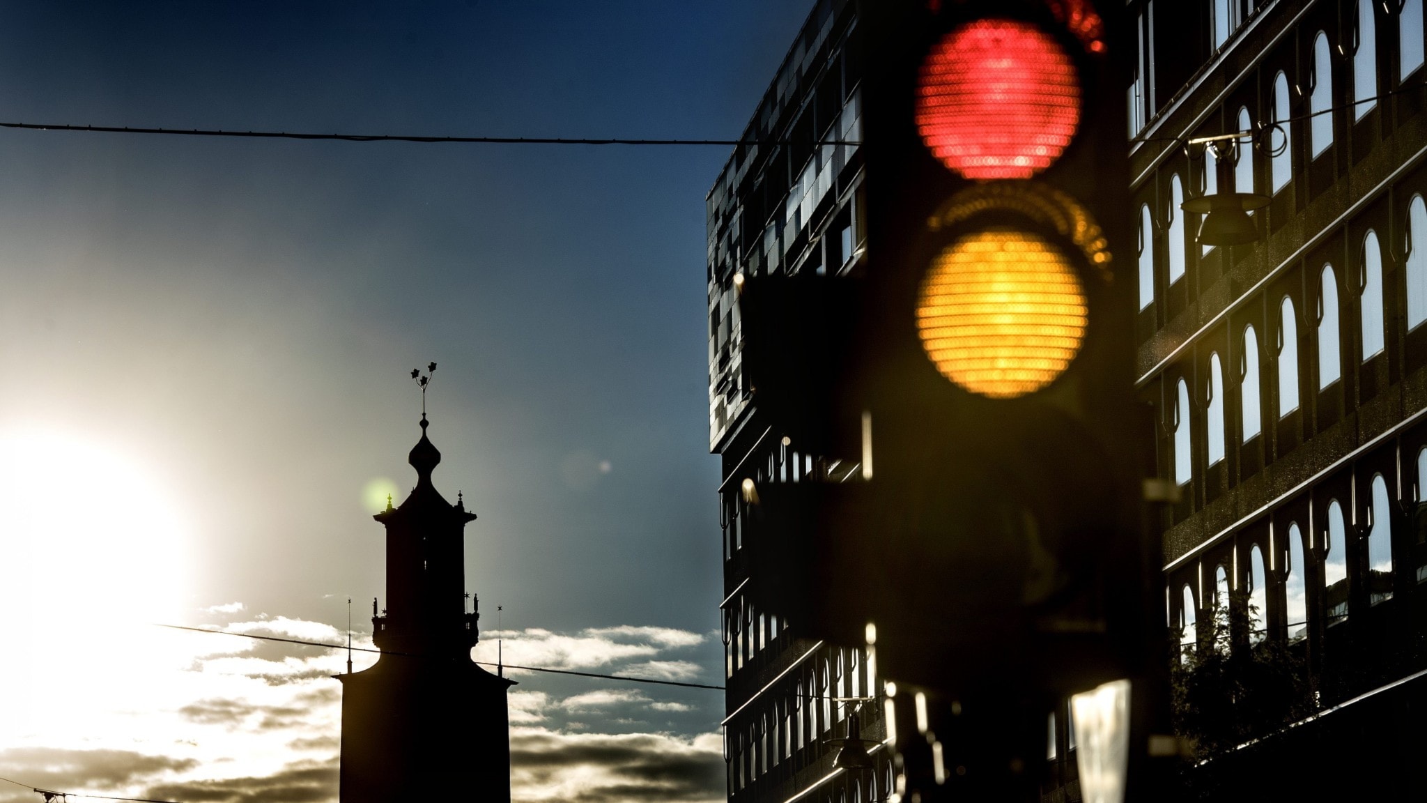Billigare böter för att köra mot gult