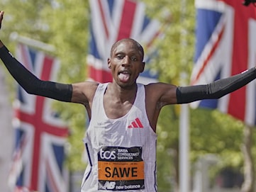 Nytt världsrekord – först under två timmar i ett maraton