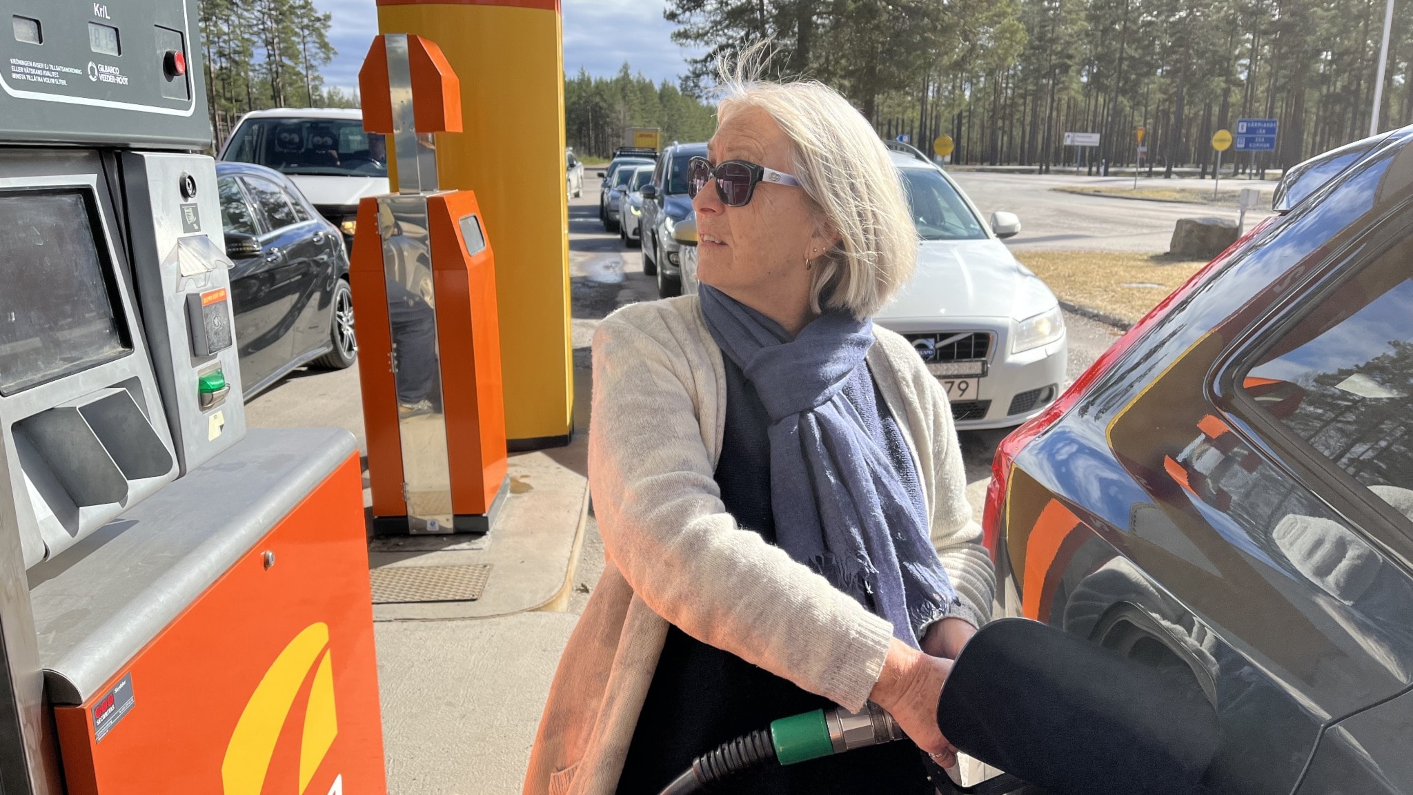 Sänkt drivmedelspris skapar spricka i norsk politik