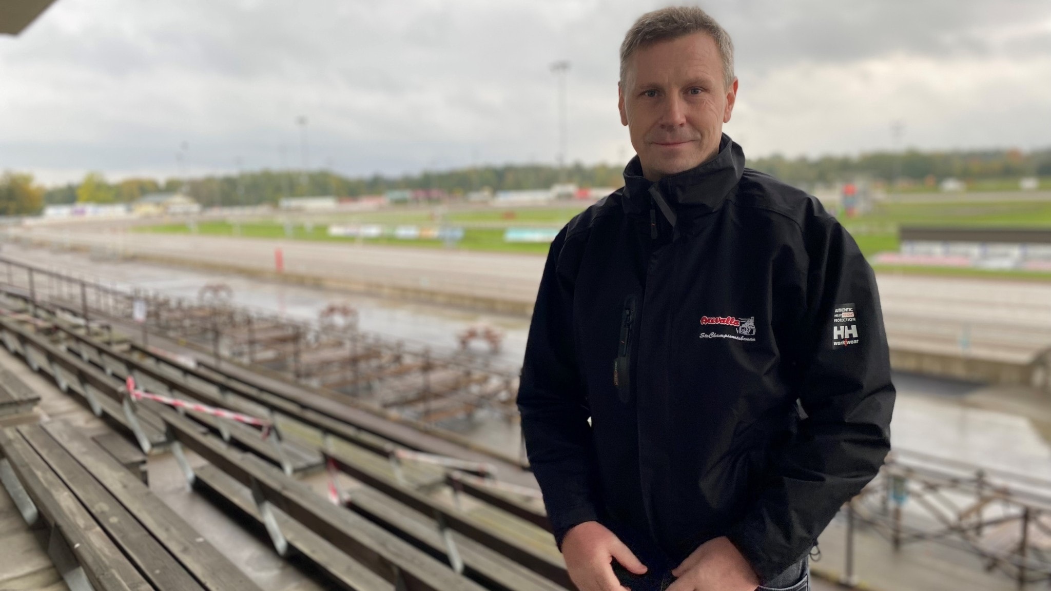 Axevalla välkomnar publiken tillbaka - P4 Skaraborg | Sveriges Radio
